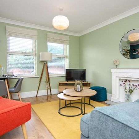 Cosy Lichfield Apartment Exterior foto