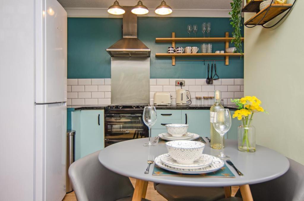 Cosy Lichfield Apartment Exterior foto